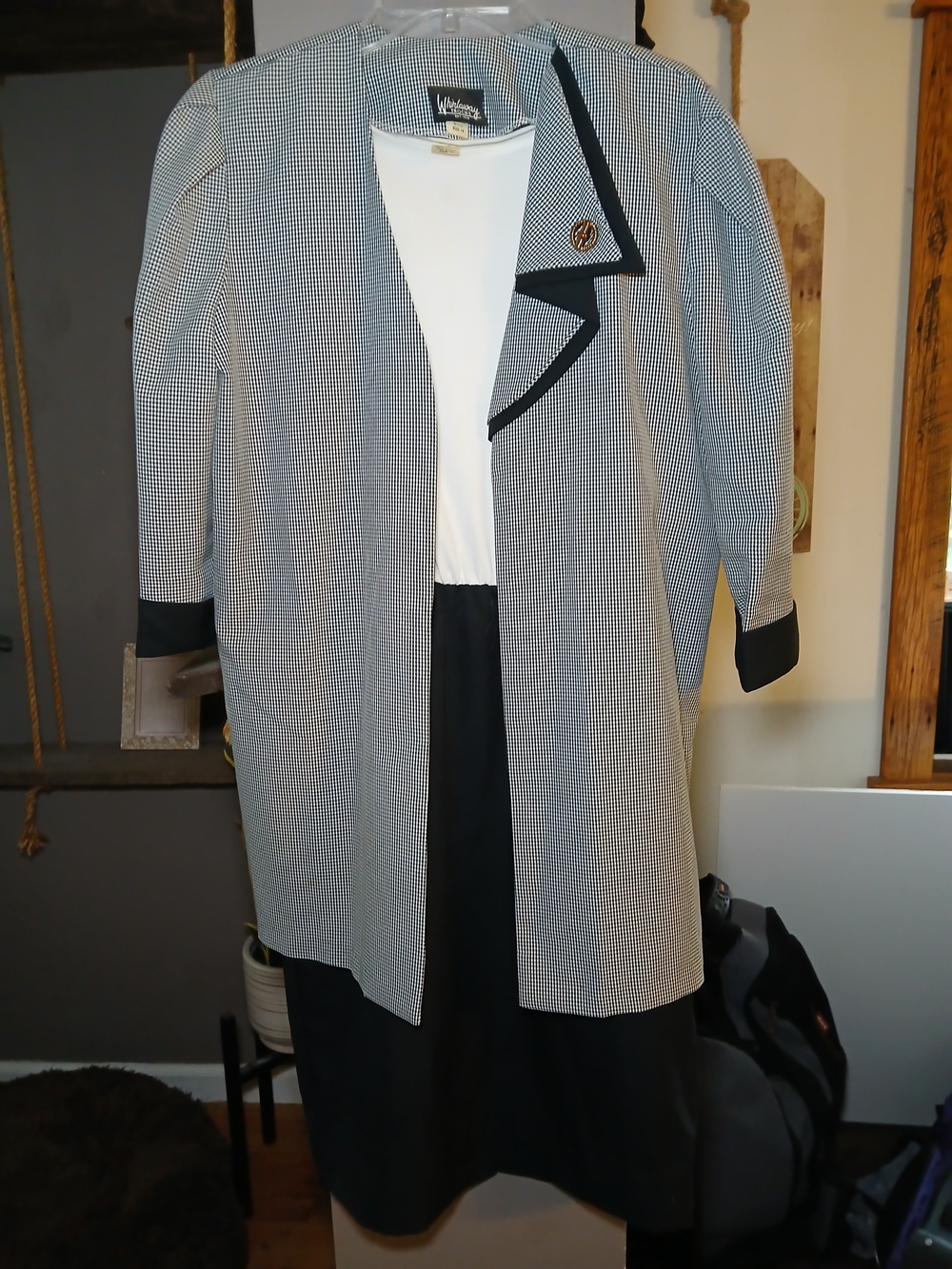 Whirlaway Frocks Black & White Houndstooth Label Detail
